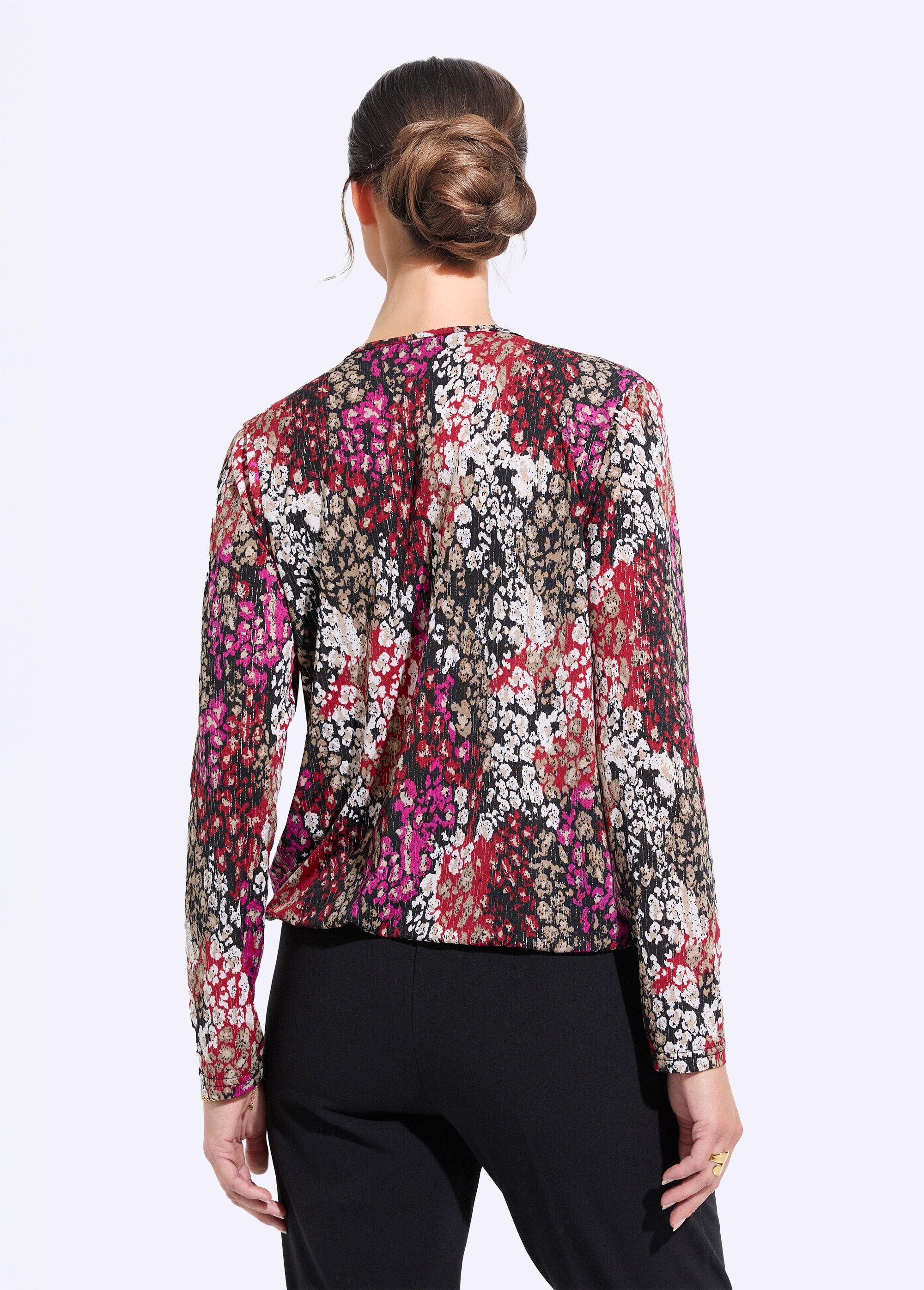 T-shirt_cache-coeur_blousant_jersey_imprimé_irisé_Noir_et_rouge_DO1_slim