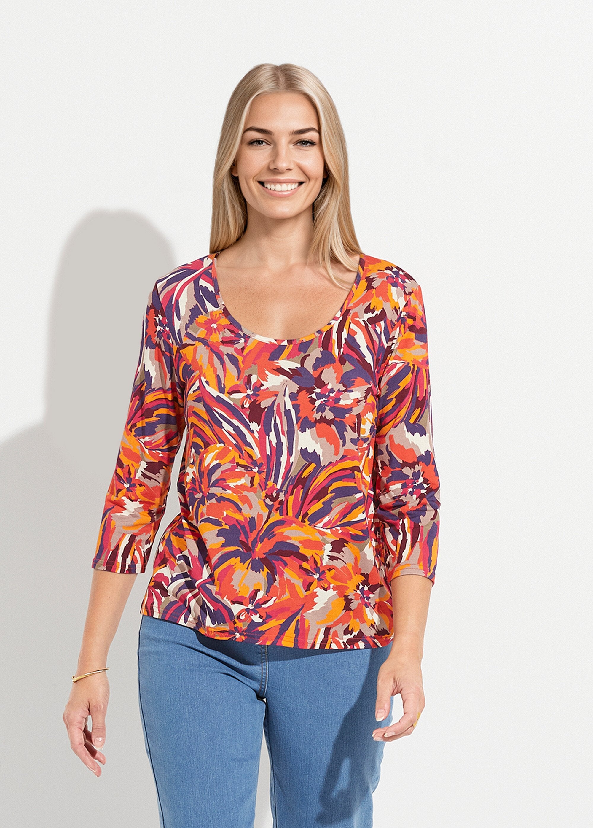 Bedrukt_T-shirt_met_ronde_hals_en_3/4_mouwen_Imprime_miel_FA1_slim