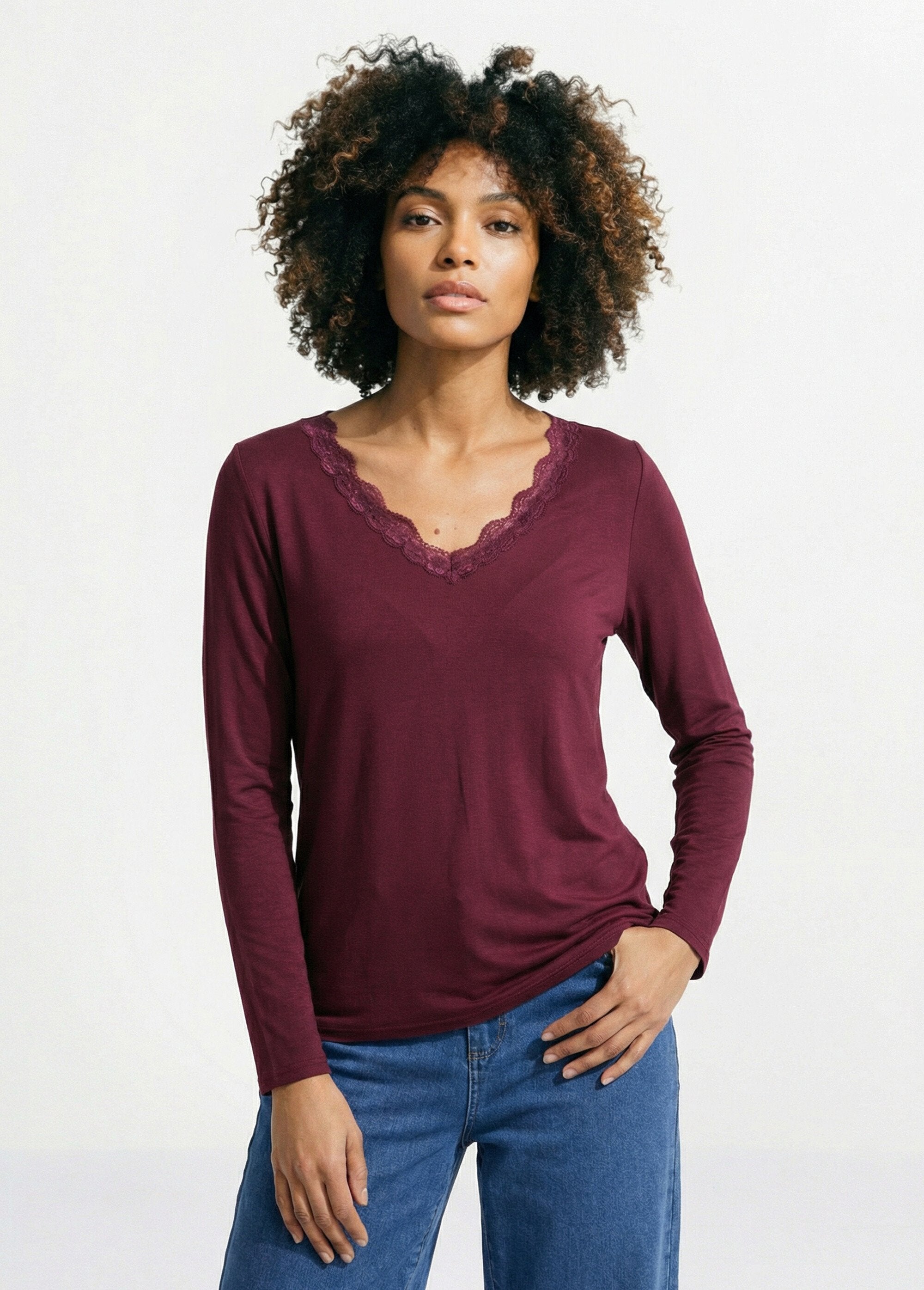 T-shirt_court_dentelle_col_V_manches_longues_Prune_FA1_slim
