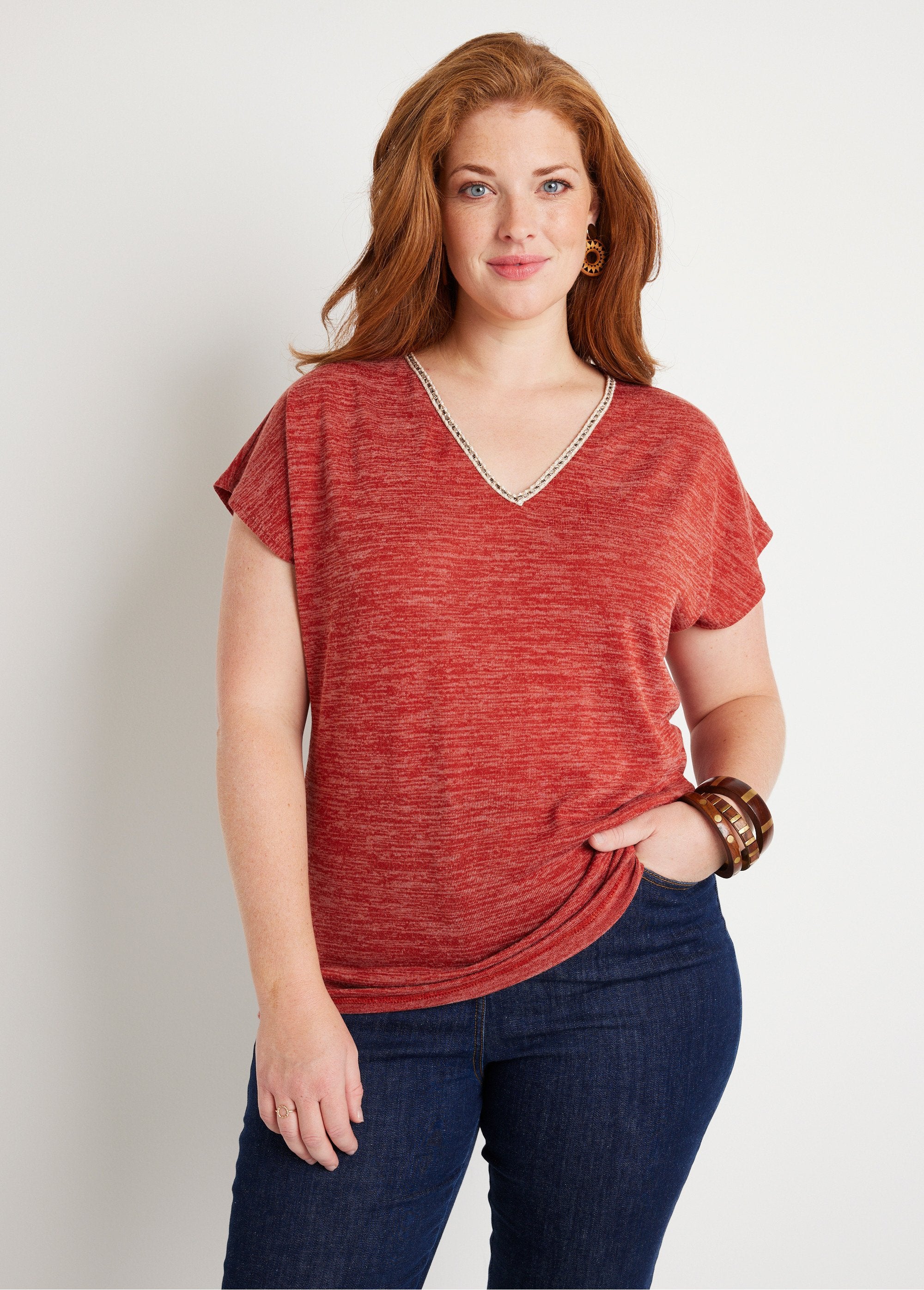 Kort_effen_T-shirt_met_linneneffect_Paprika_FA1_curvy