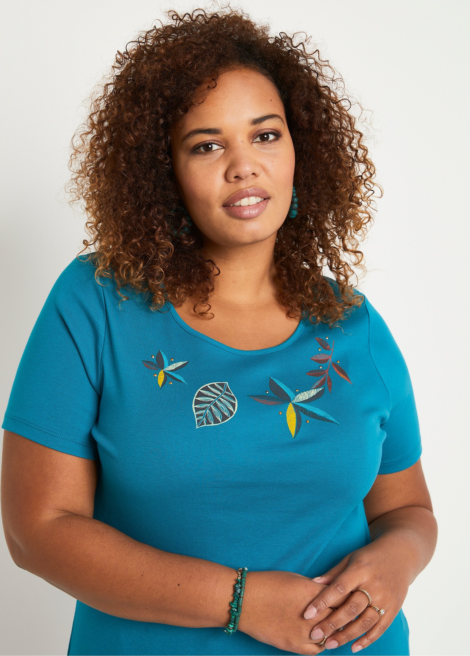 Recht_T-shirt_met_lange_mouwen_Aqua_DE1_curvy