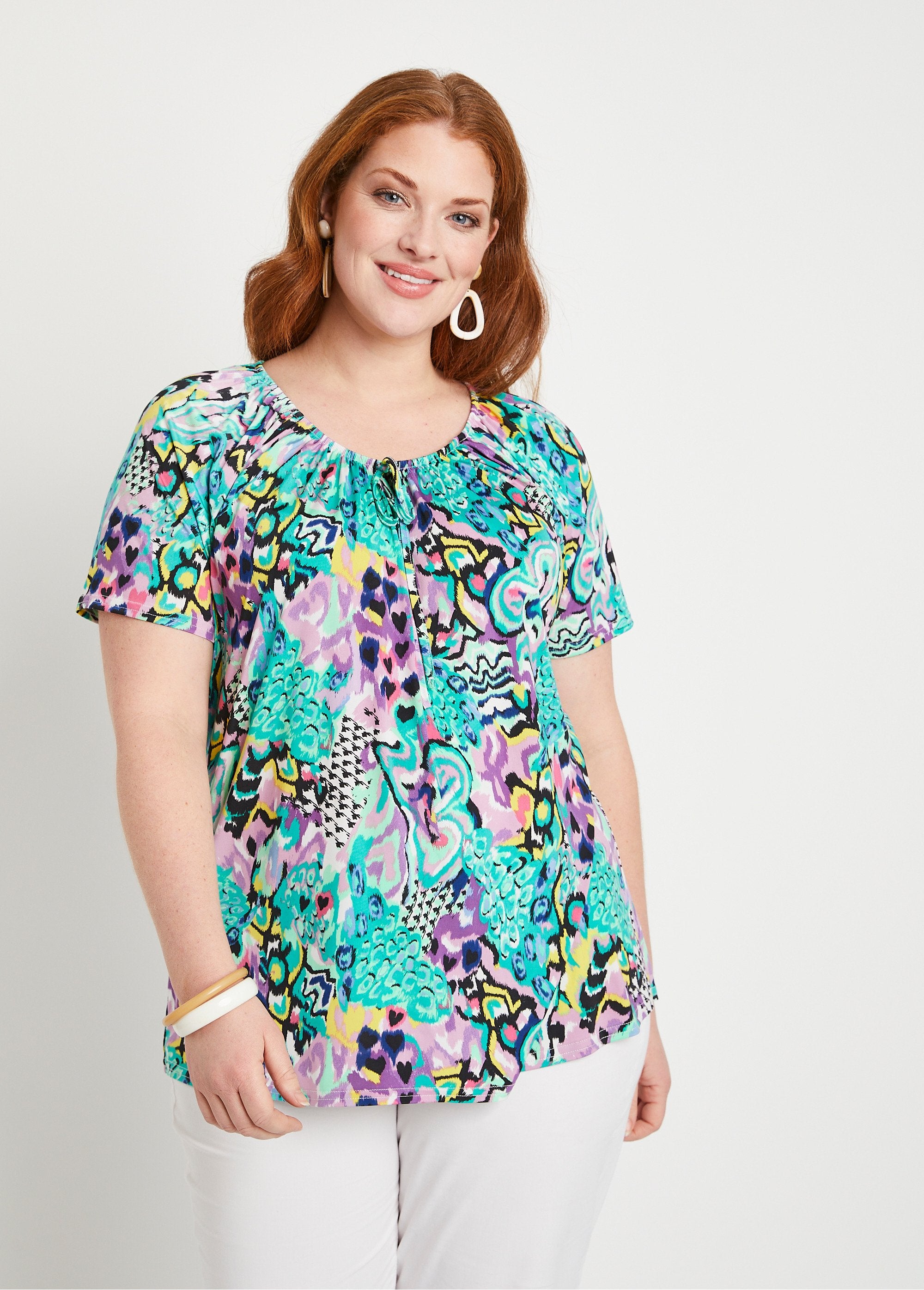 Lang_T-shirt_met_losse_print_Parma_en_groen_FA1_curvy