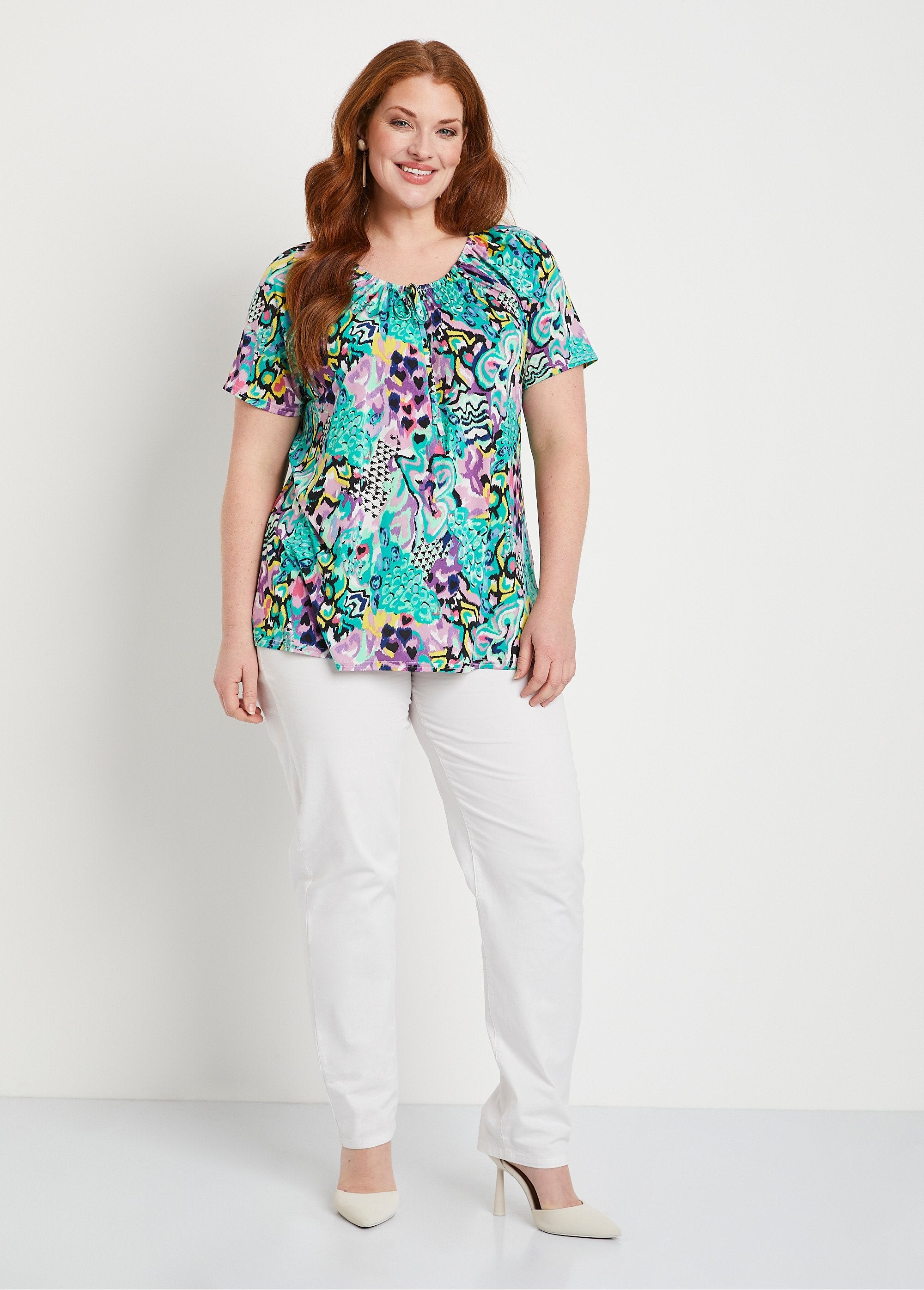 Lang_T-shirt_met_losse_print_Parma_en_groen_SF1_curvy