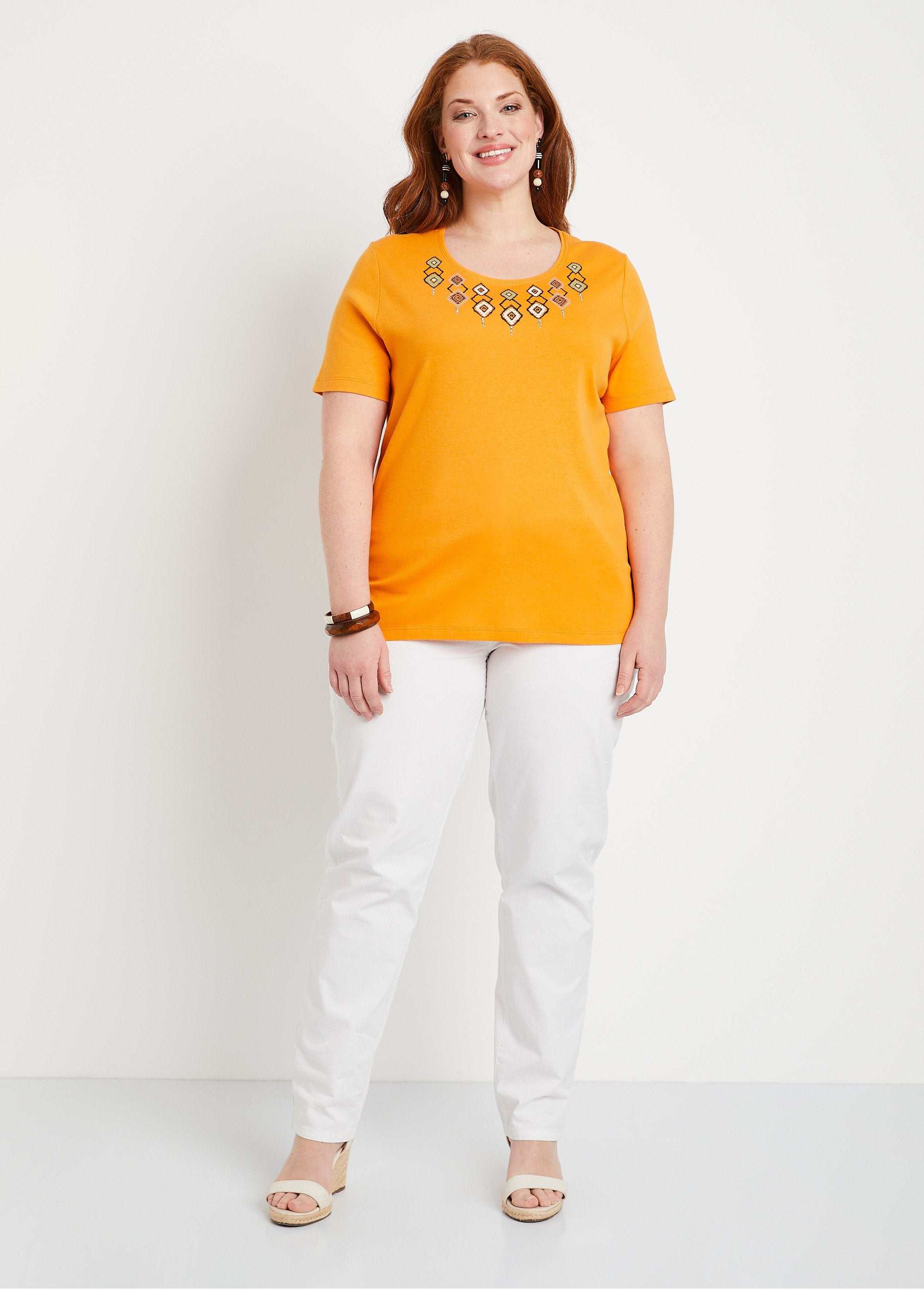 T-shirt_met_lange_mouwen_Oker_SF1_curvy