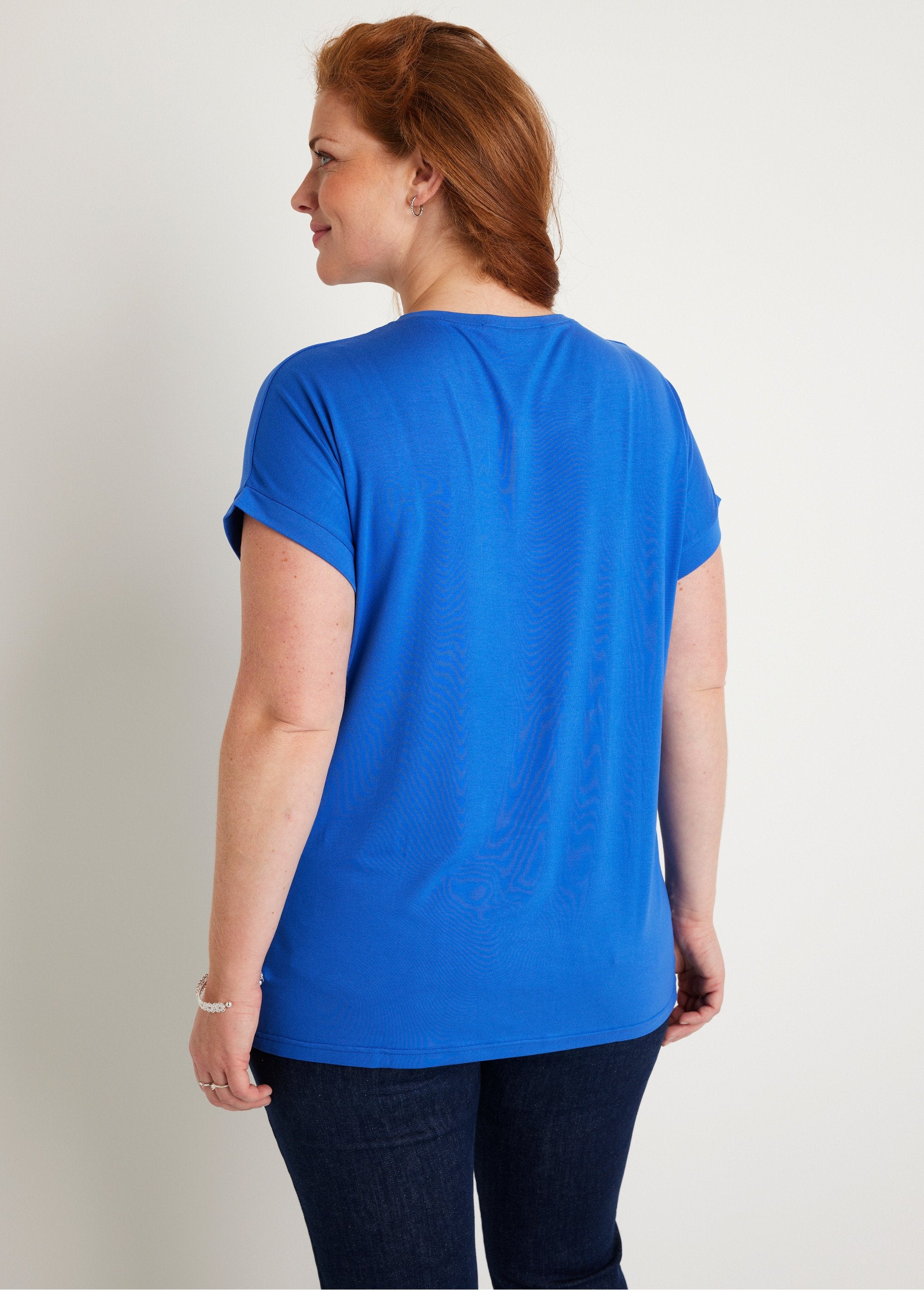 Effen_T-shirt_met_lange_mouwen_BLAUW_DO1_curvy