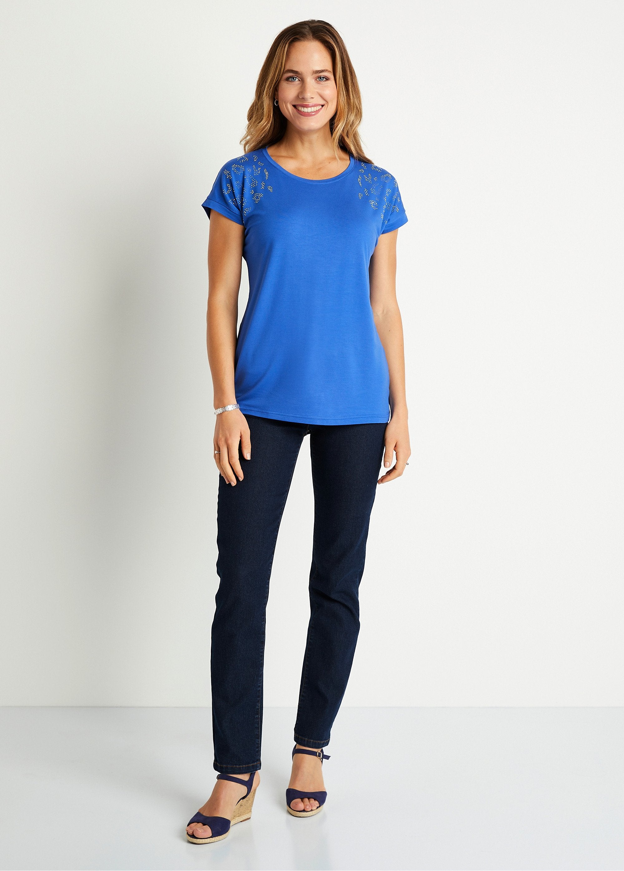 Effen_T-shirt_met_lange_mouwen_BLAUW_SF1_slim