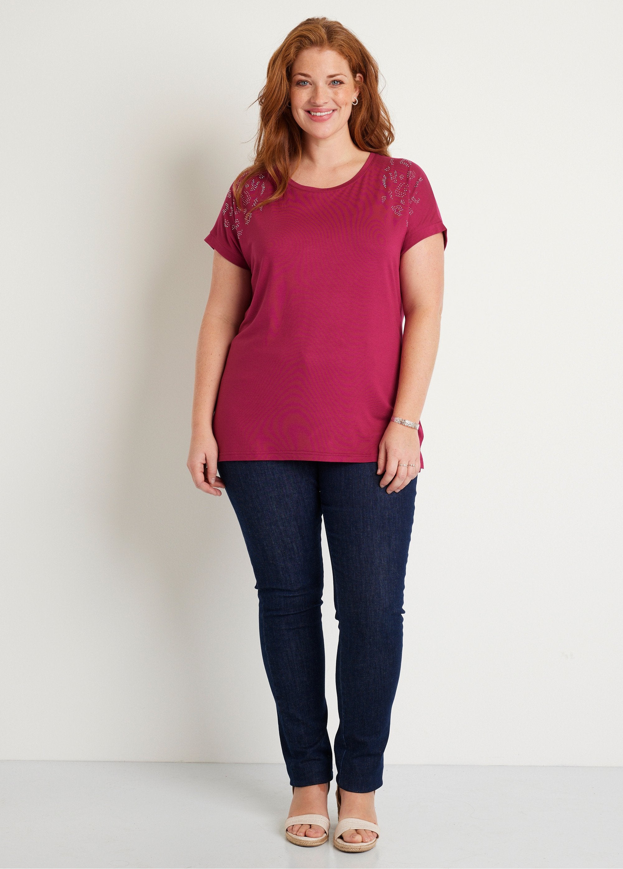 Effen_T-shirt_met_lange_mouwen_Fuchsia_SF1_curvy