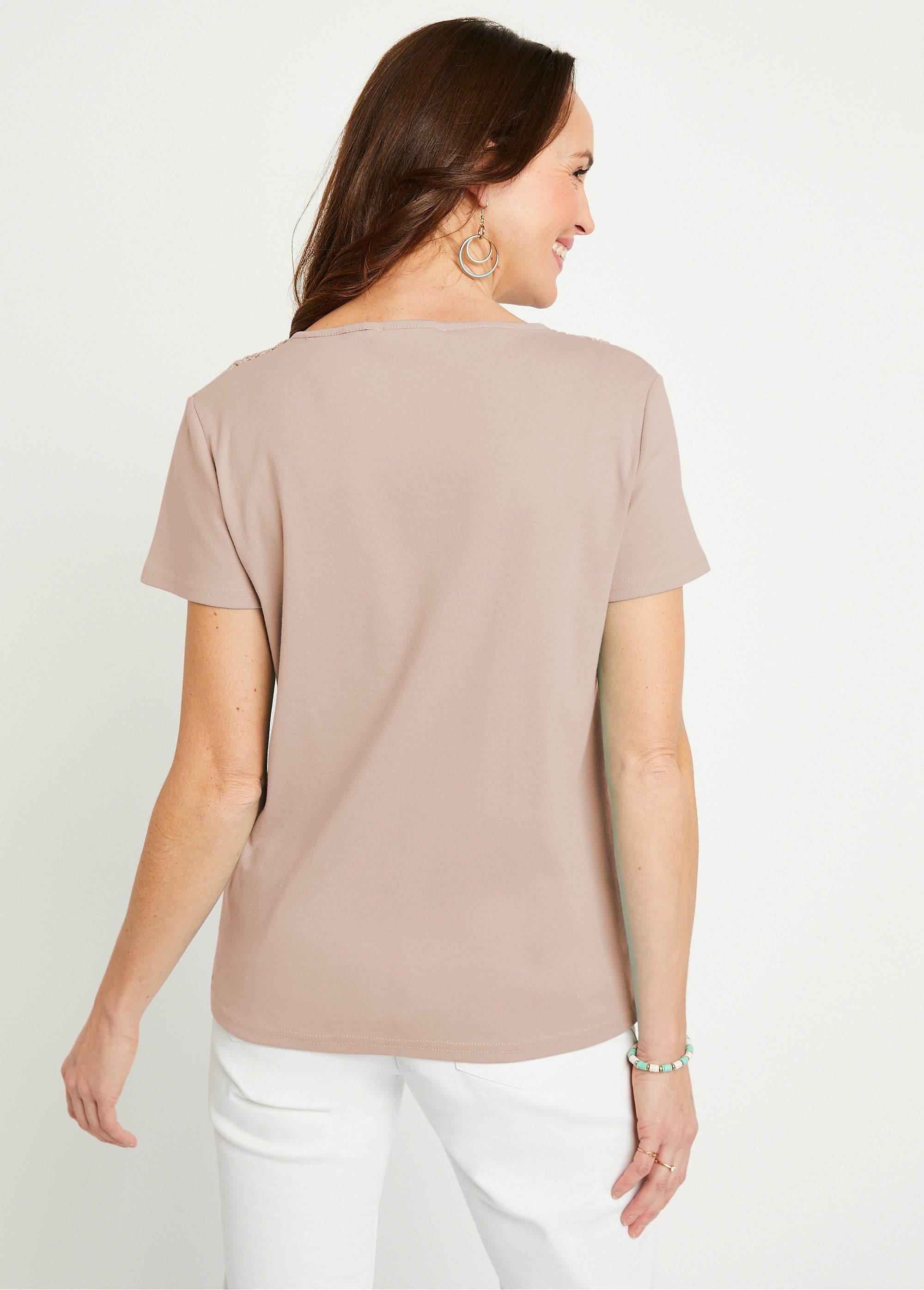 Effen_katoenen_macramé_T-shirt,_korte_mouwen_BEIGE_DO1_slim