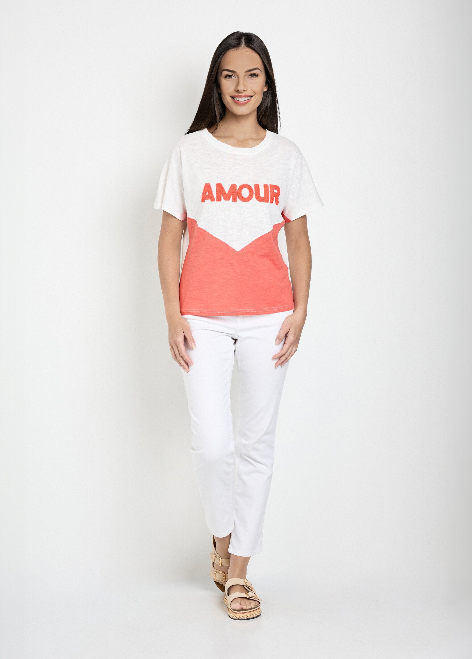 Tweekleurig_gebreid_T-shirt_met_boodschap_Corail_et_blanc_SF1_slim