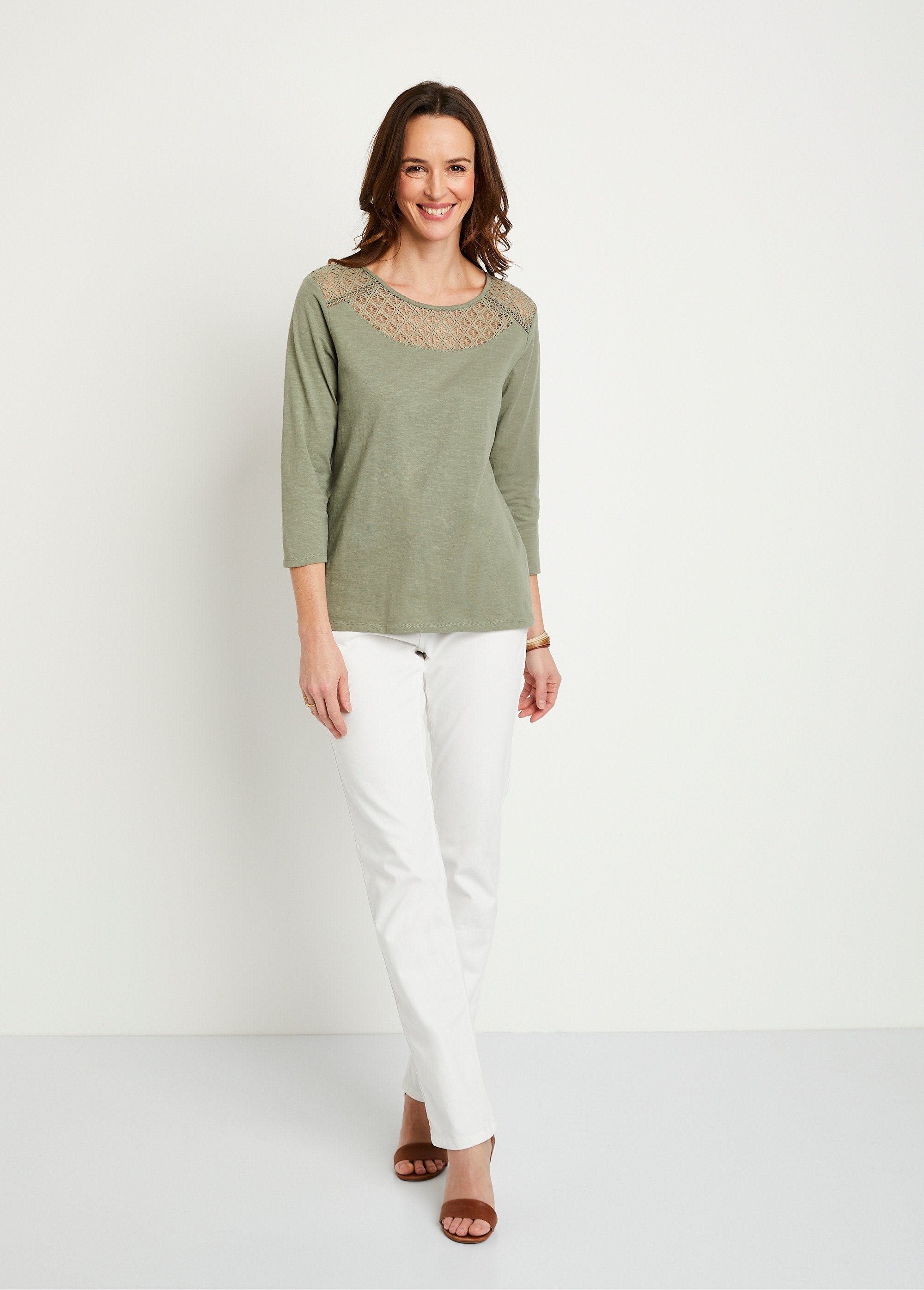 T-shirt_met_3/4_mouwen_van_katoen_en_kant_Khaki_SF1_slim