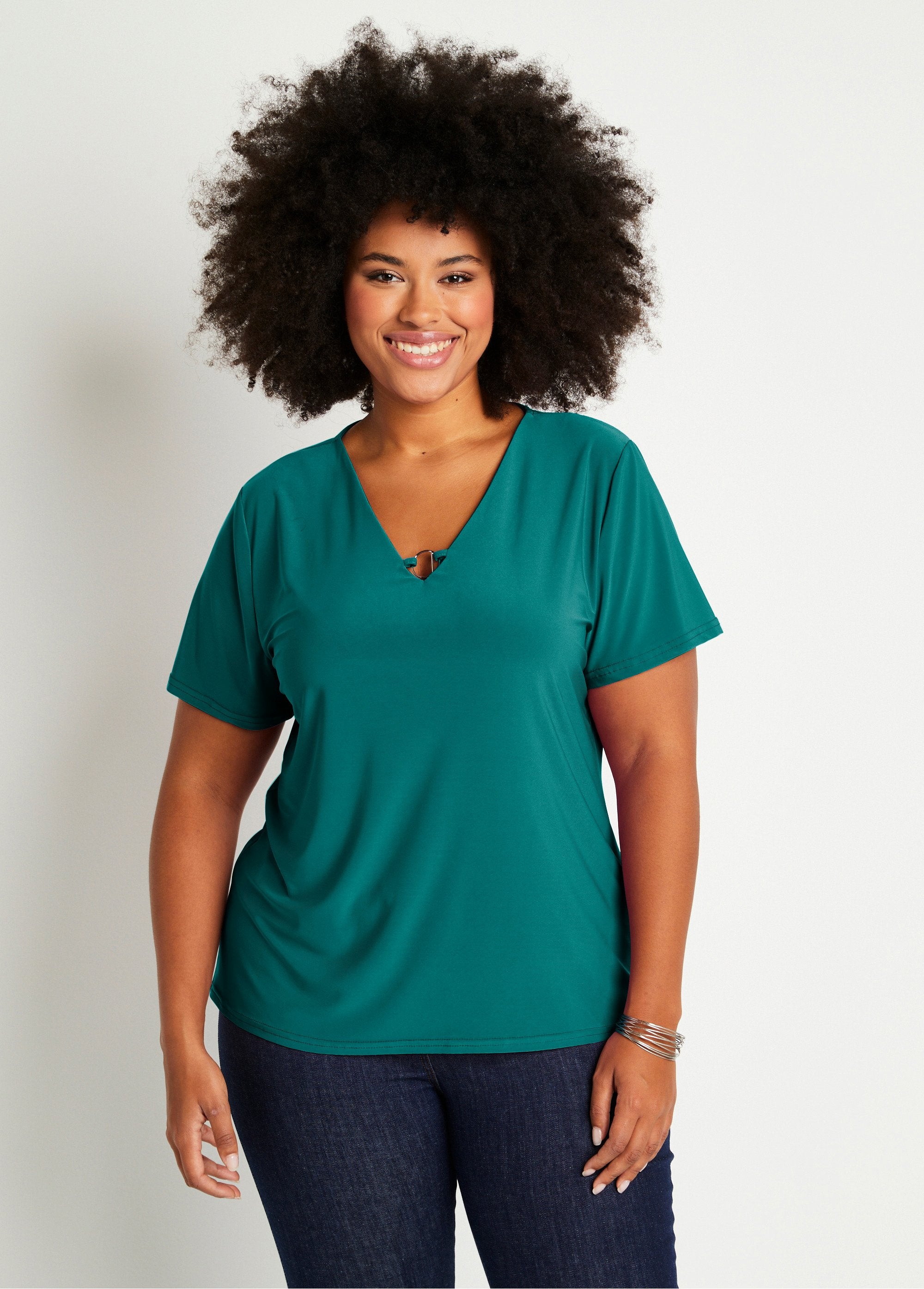 Effen_of_bedrukt_T-shirt_met_korte_mouwen_Effen_groen_FA1_curvy