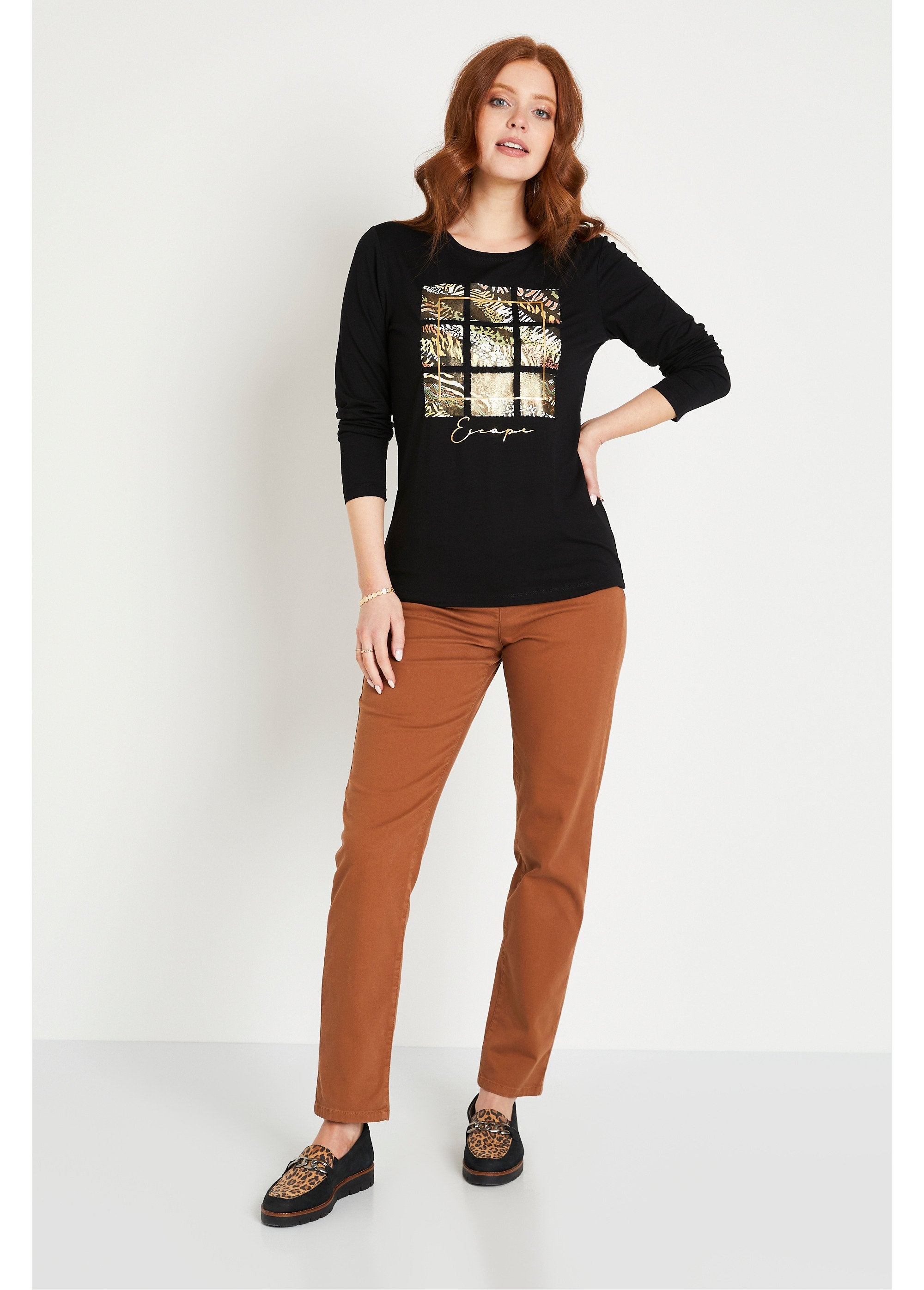 Effen_T-shirt_met_lange_mouwen_Noir_et_beige_SF1_slim