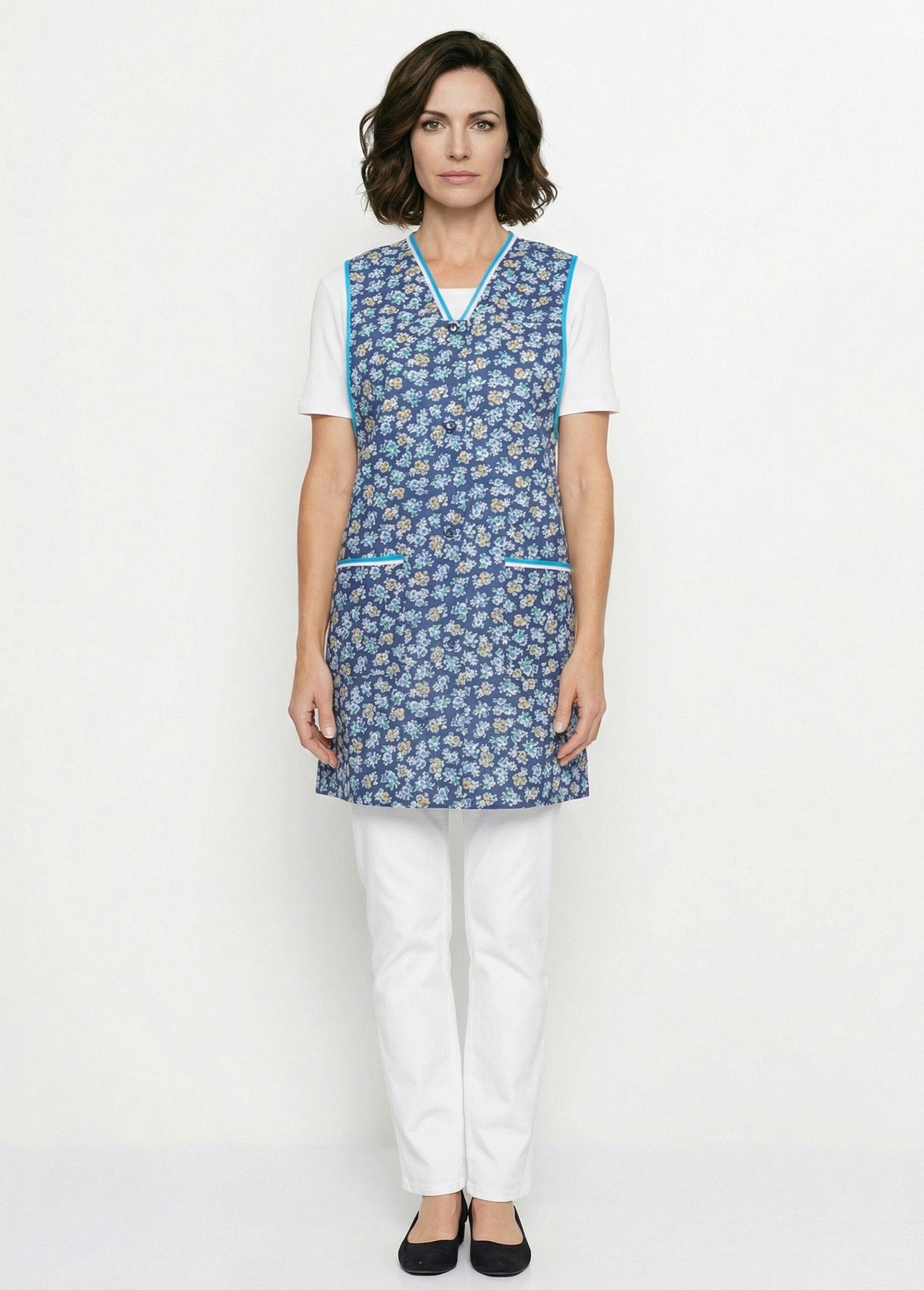 Bedrukt_kort_schort_met_wijde_armsgaten_Marine_achtergrond_FA1_slim