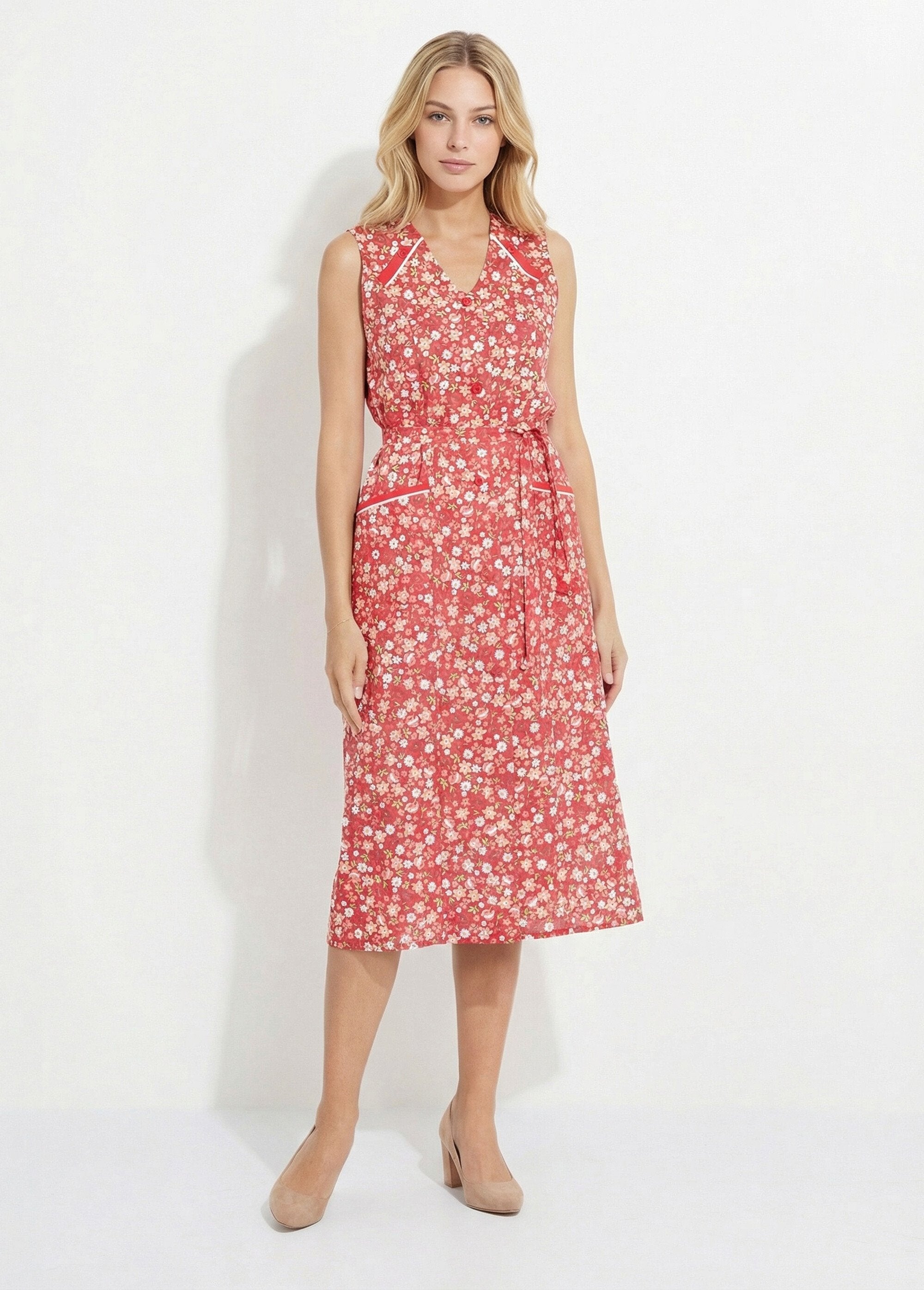 Mouwloos_schort_met_bloemenprint_en_knoopsluiting_Rouge_FA1_slim