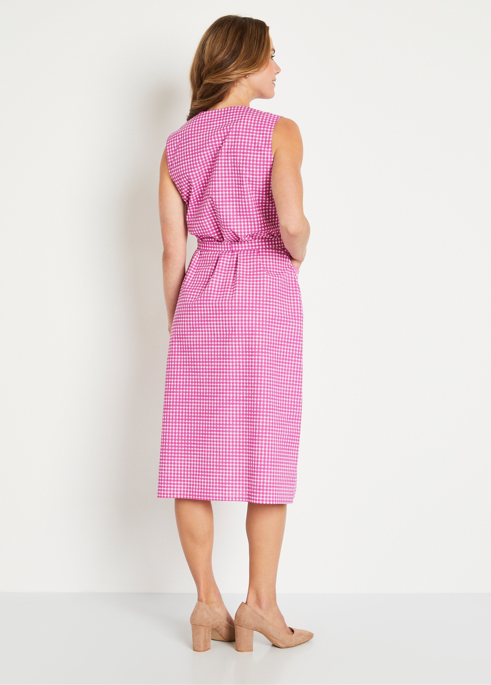 Gingham_ruit_mouwloos_schort_met_rits_Rose_DO1_slim