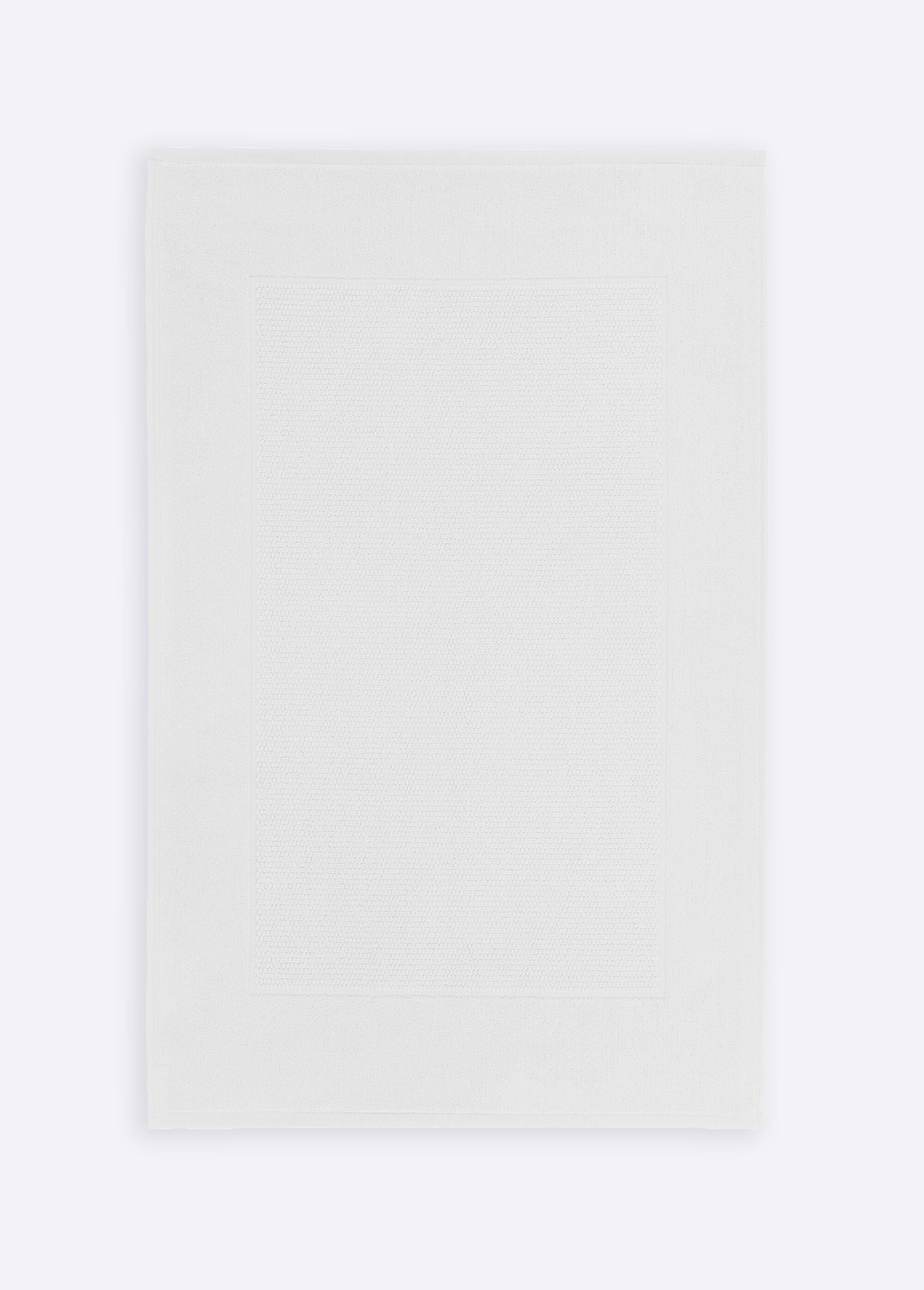Tapis_de_bain_en_éponge_avec_fin_liteau_Blanc_FA1_slim