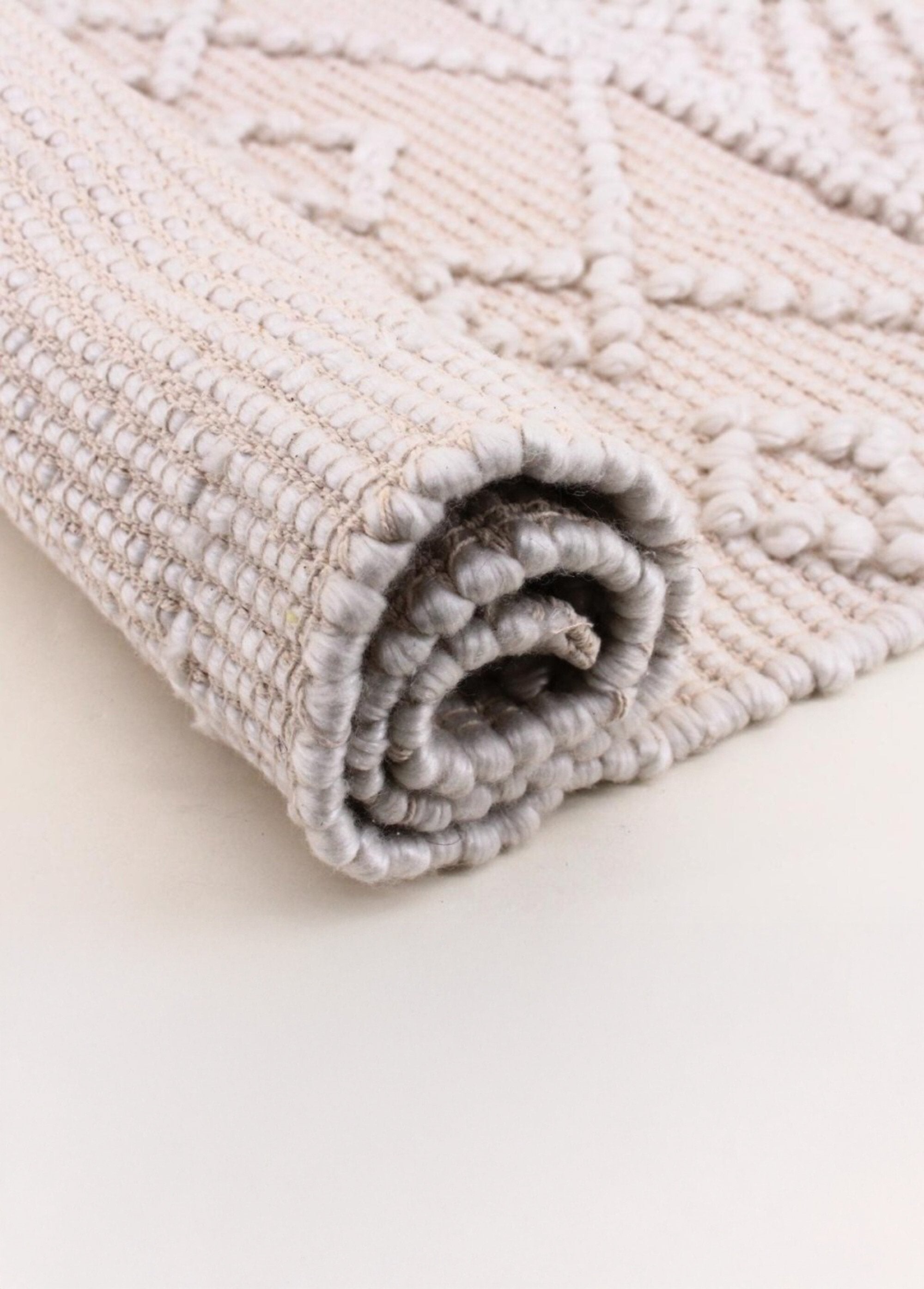 Tapis_motifs_en_relief_boules,_110x60cm_Naturel_DE1_slim