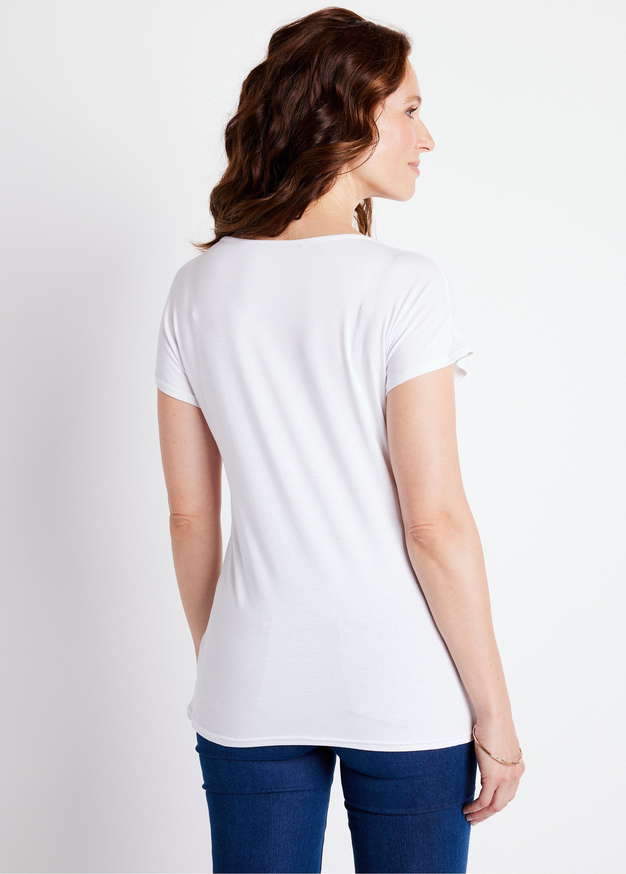 Kort_T-shirt_van_stretchkant_WIT_DO1_slim