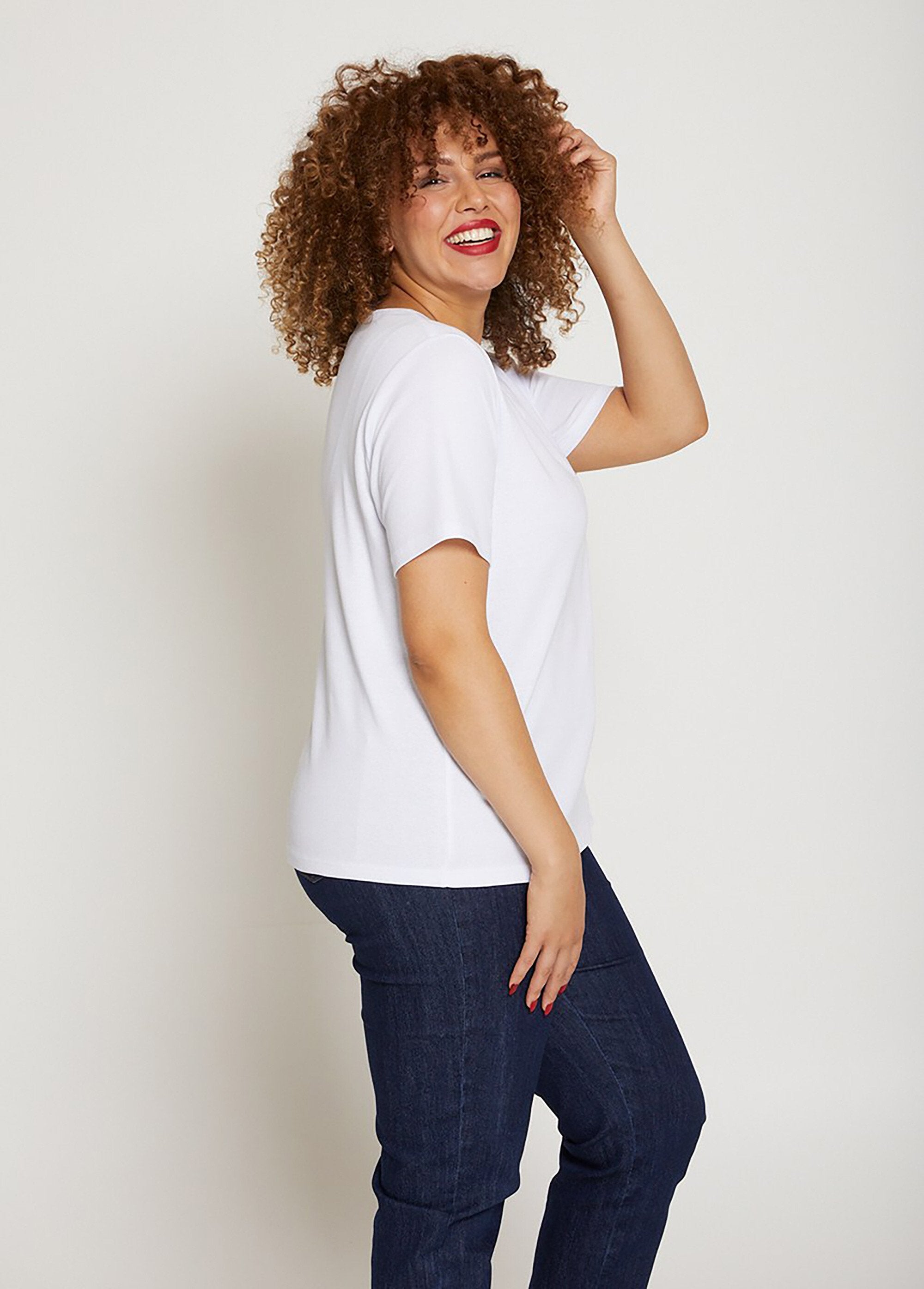 Recht_gesneden_biologisch_katoenen_T-shirt_met_boodschap_Ecru_DR1_curvy