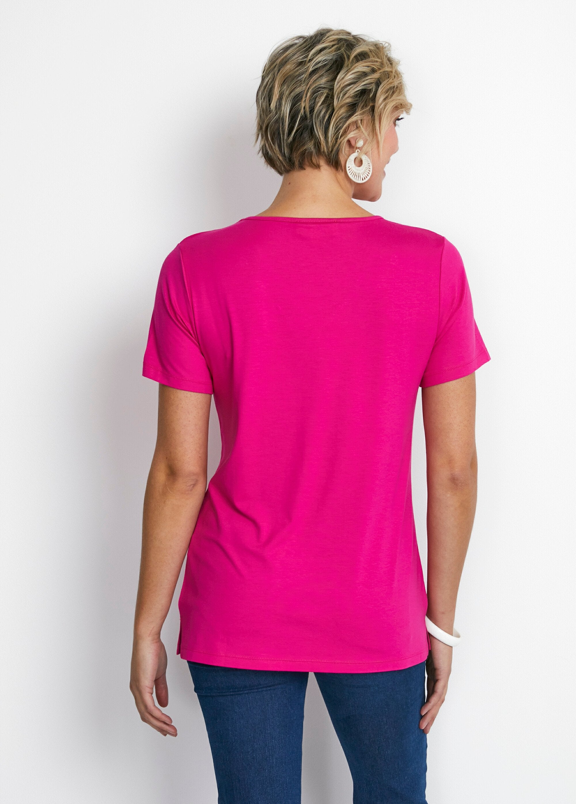 Lang_juweel_T-shirt_met_V-hals_Fuchsia_DO1_slim