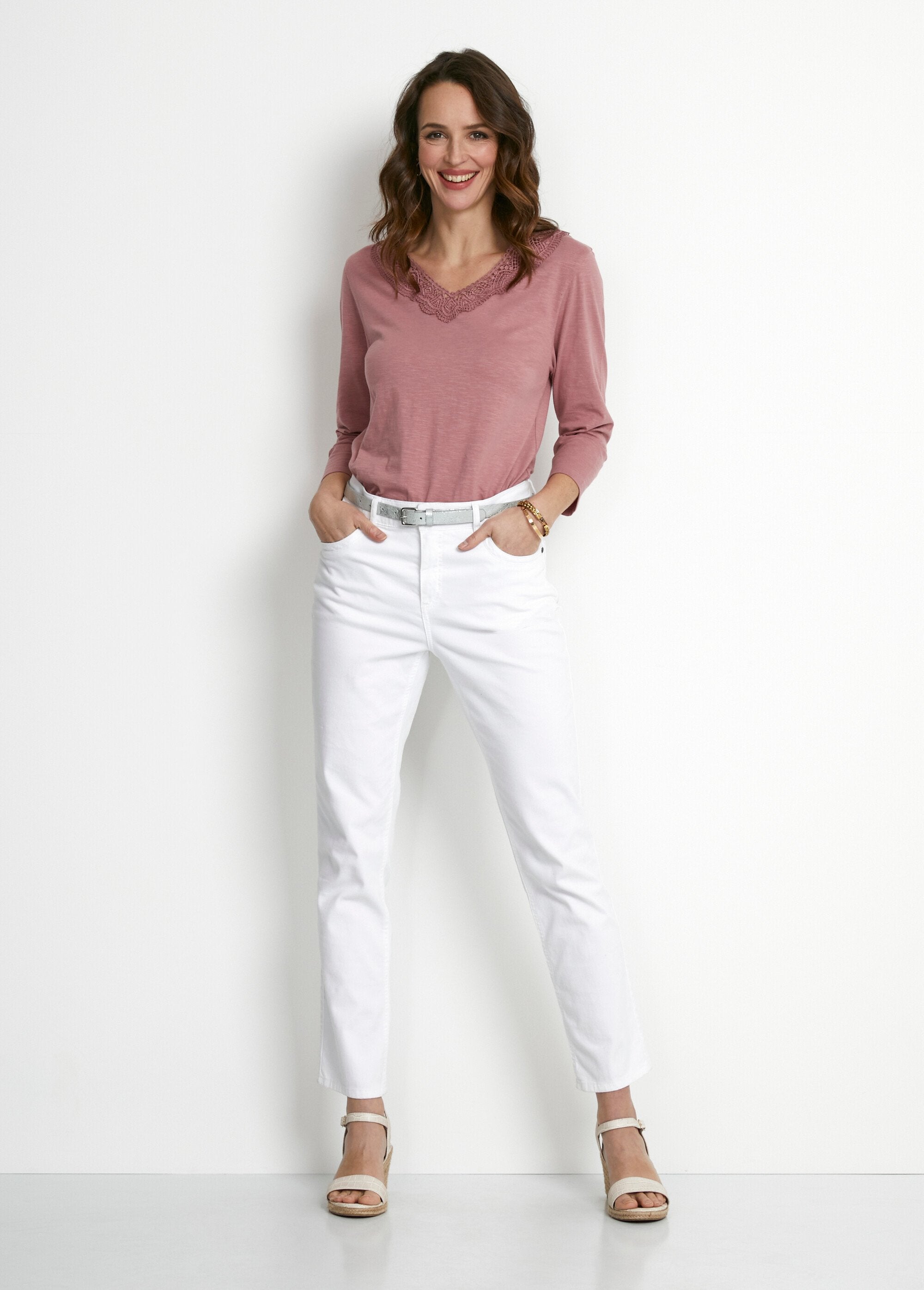 Katoenen_en_macramé_T-shirt_met_3/4_mouwen_Roze_SF1_slim