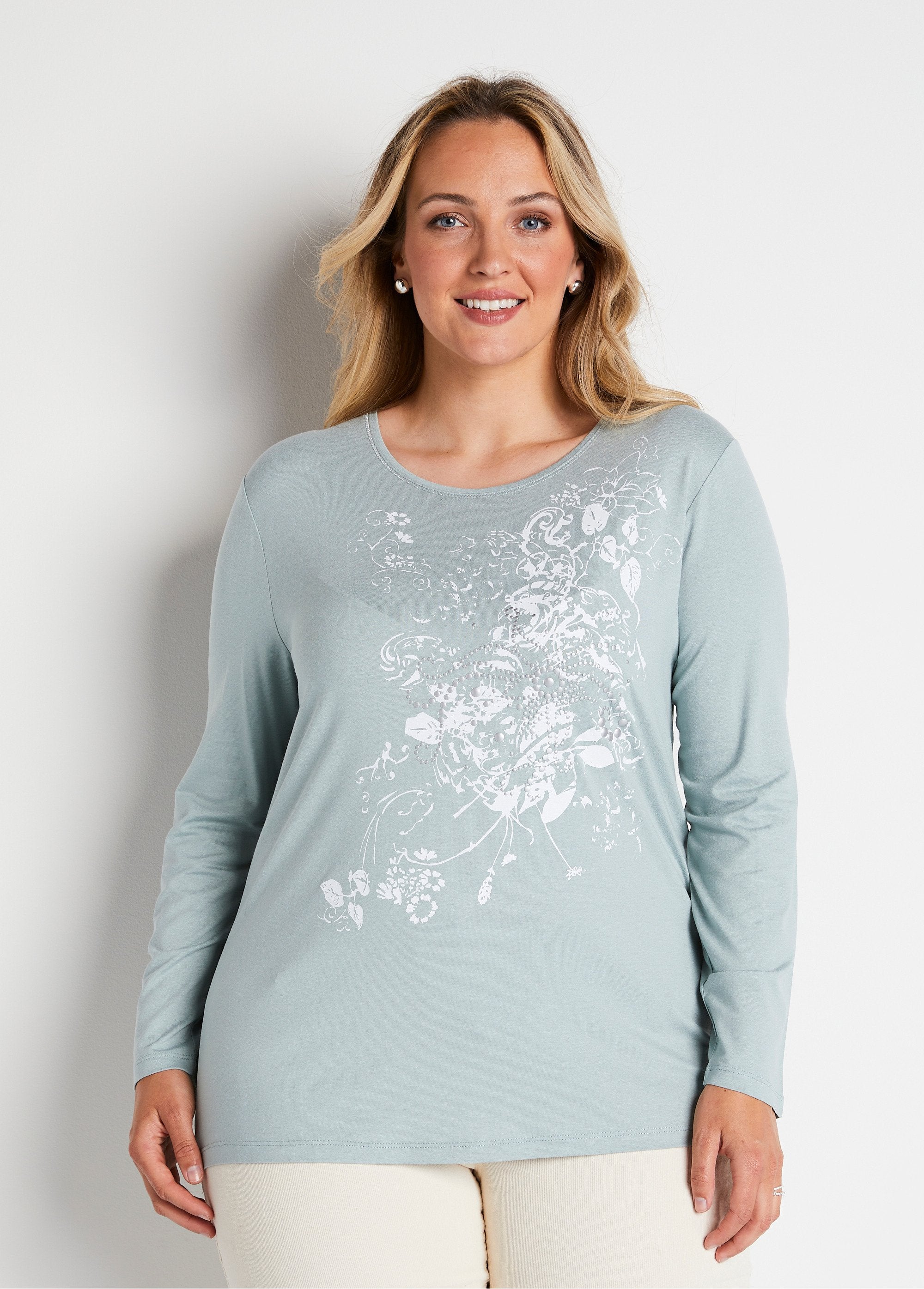 T-shirt_met_lange_mouwen_in_vloeiend_breisel_GROENTE_FA1_curvy