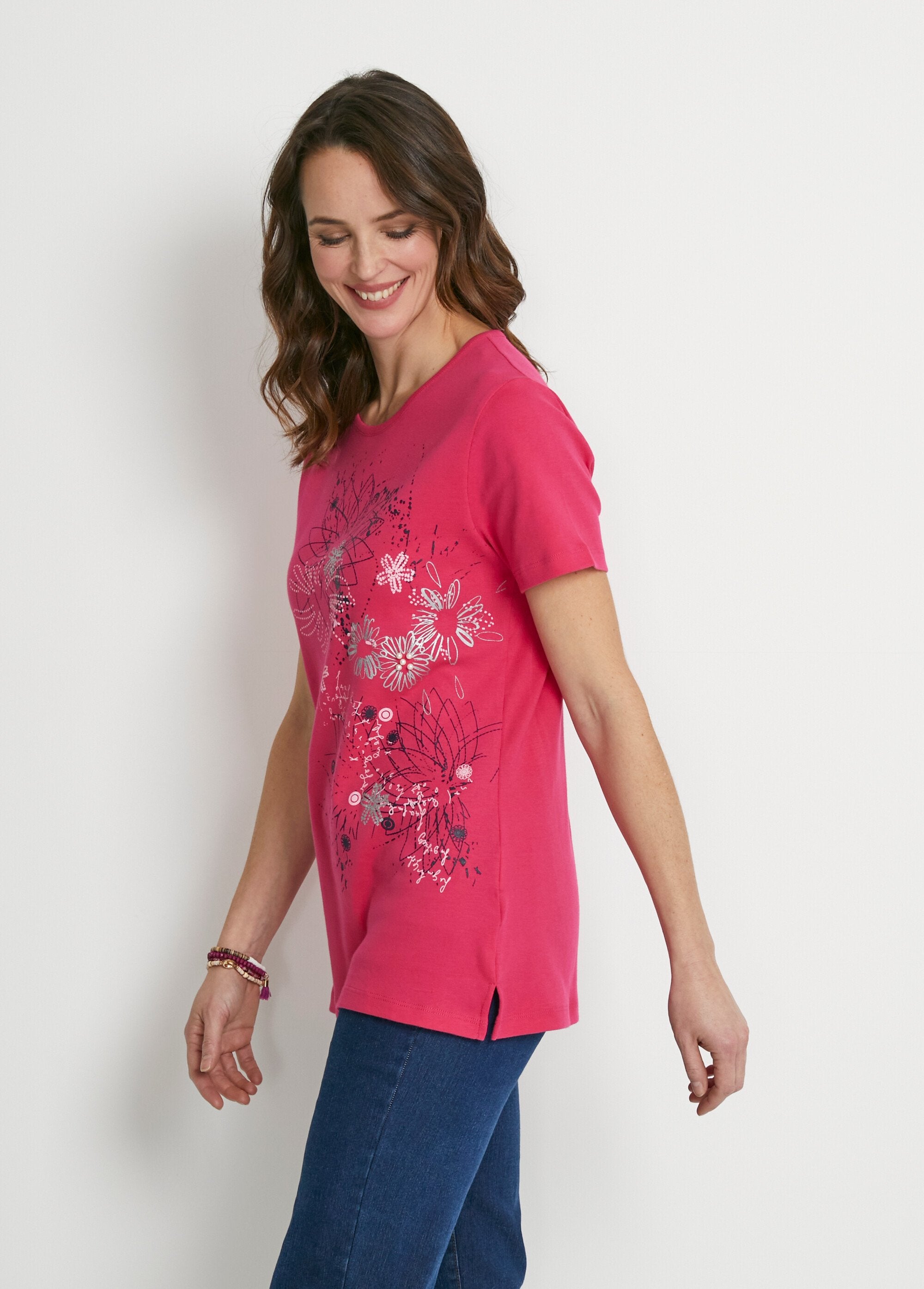 Lang_gebloemd_T-shirt_met_zijsplitten_Fuchsia_DR1_slim