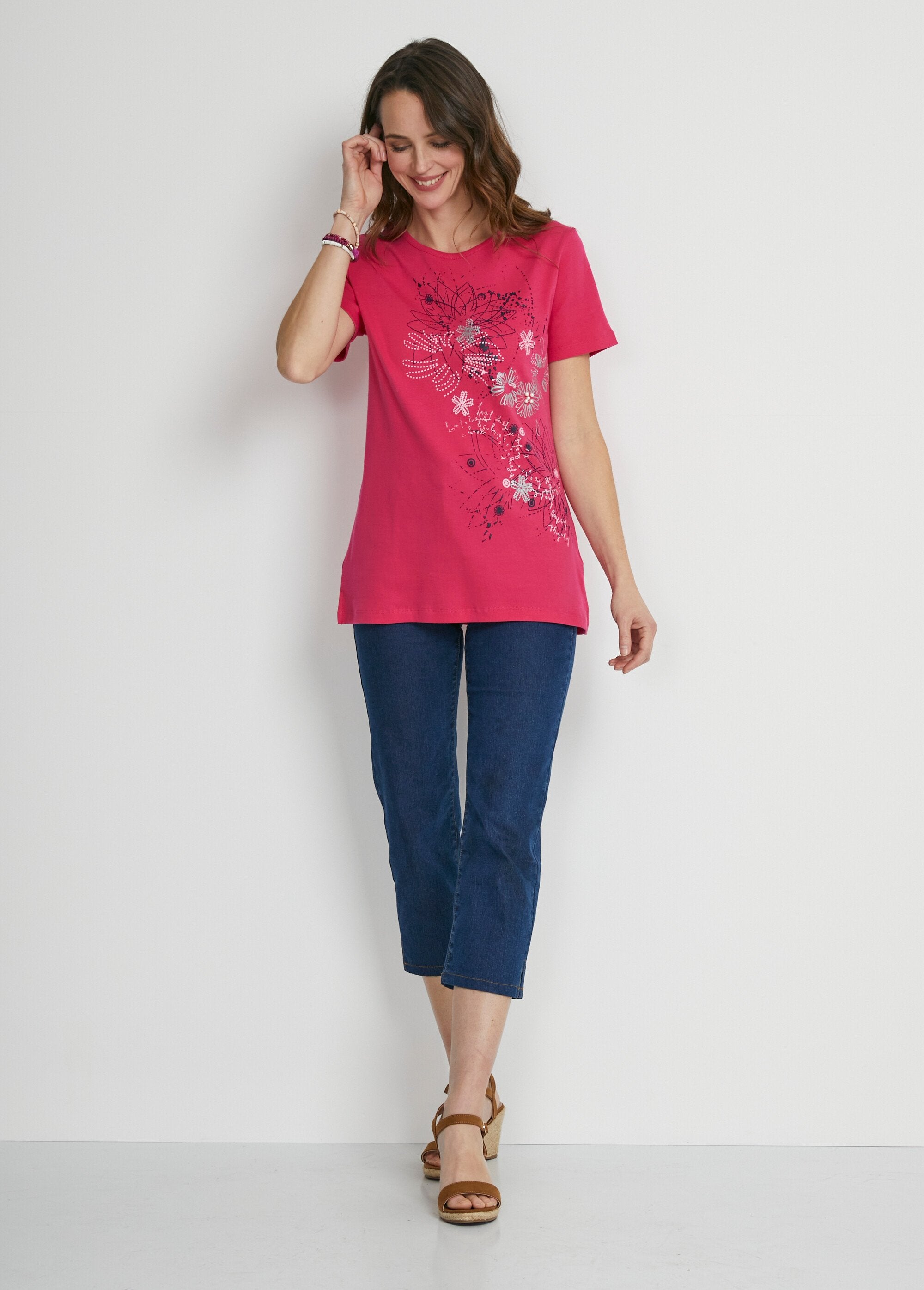 Lang_gebloemd_T-shirt_met_zijsplitten_Fuchsia_SF1_slim