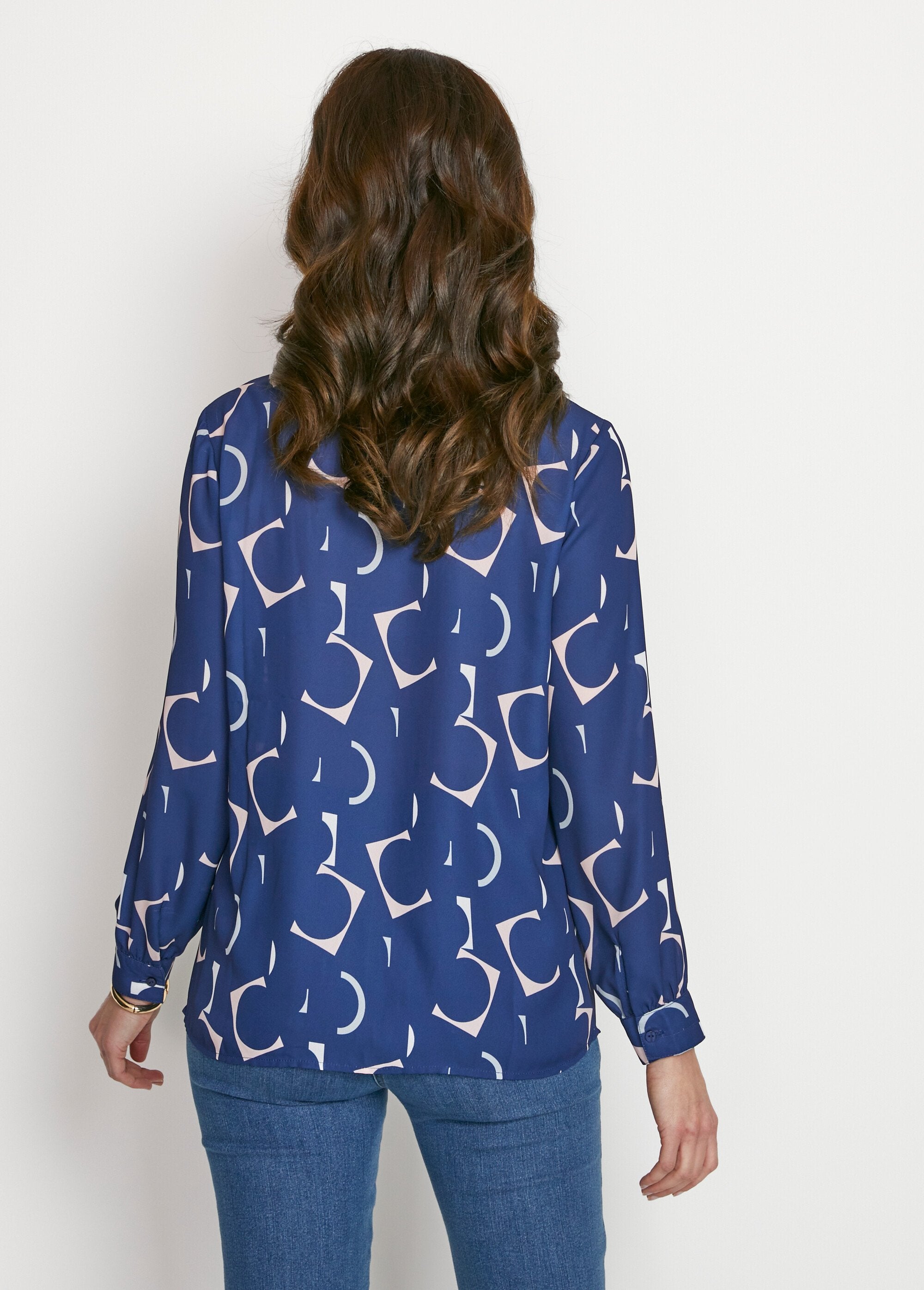 Lange_tuniek_met_print_Blauwe_achtergrond_DO1_slim