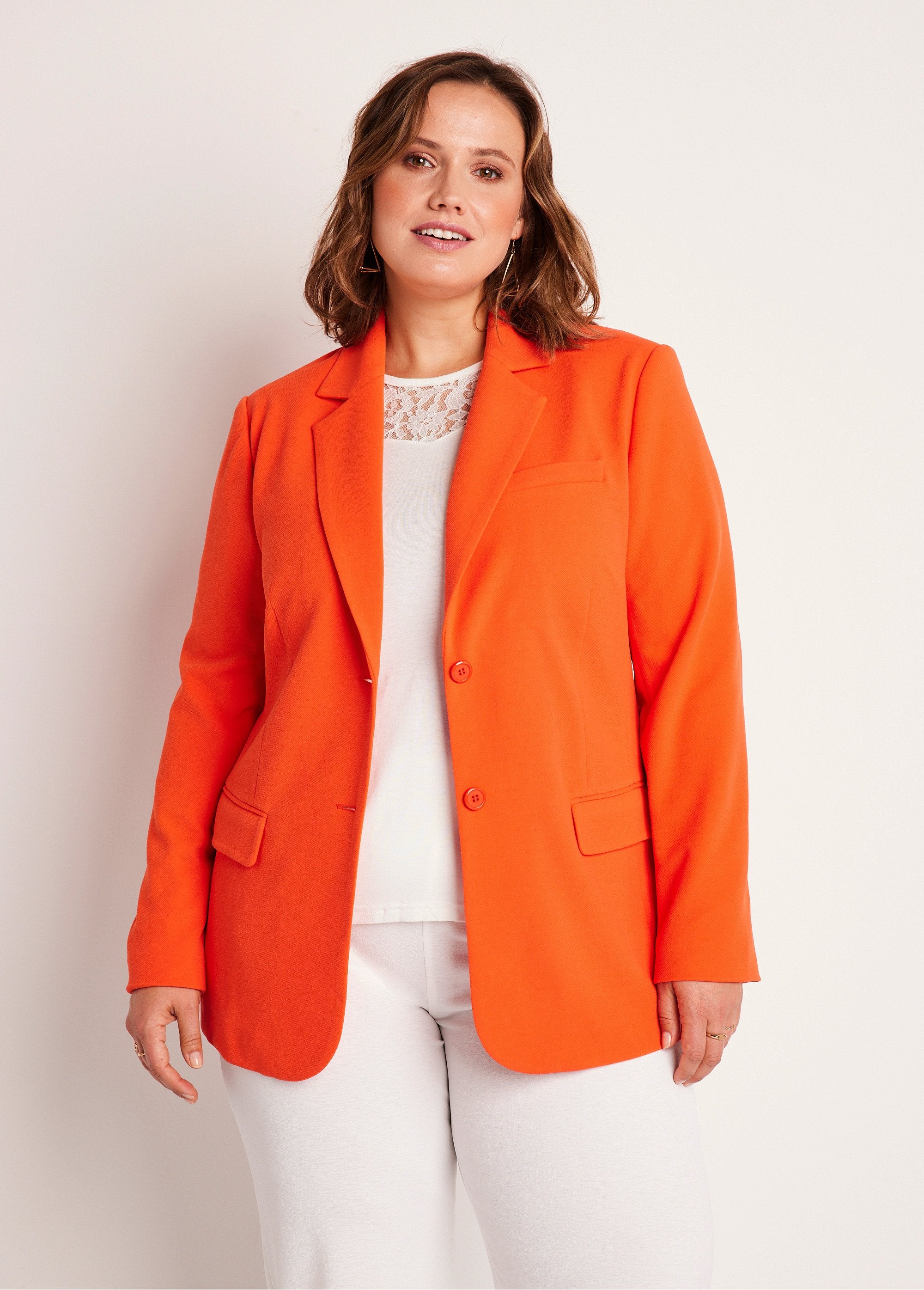 Effen_blazer_met_rechte_snit_ORANJE_FA1_curvy