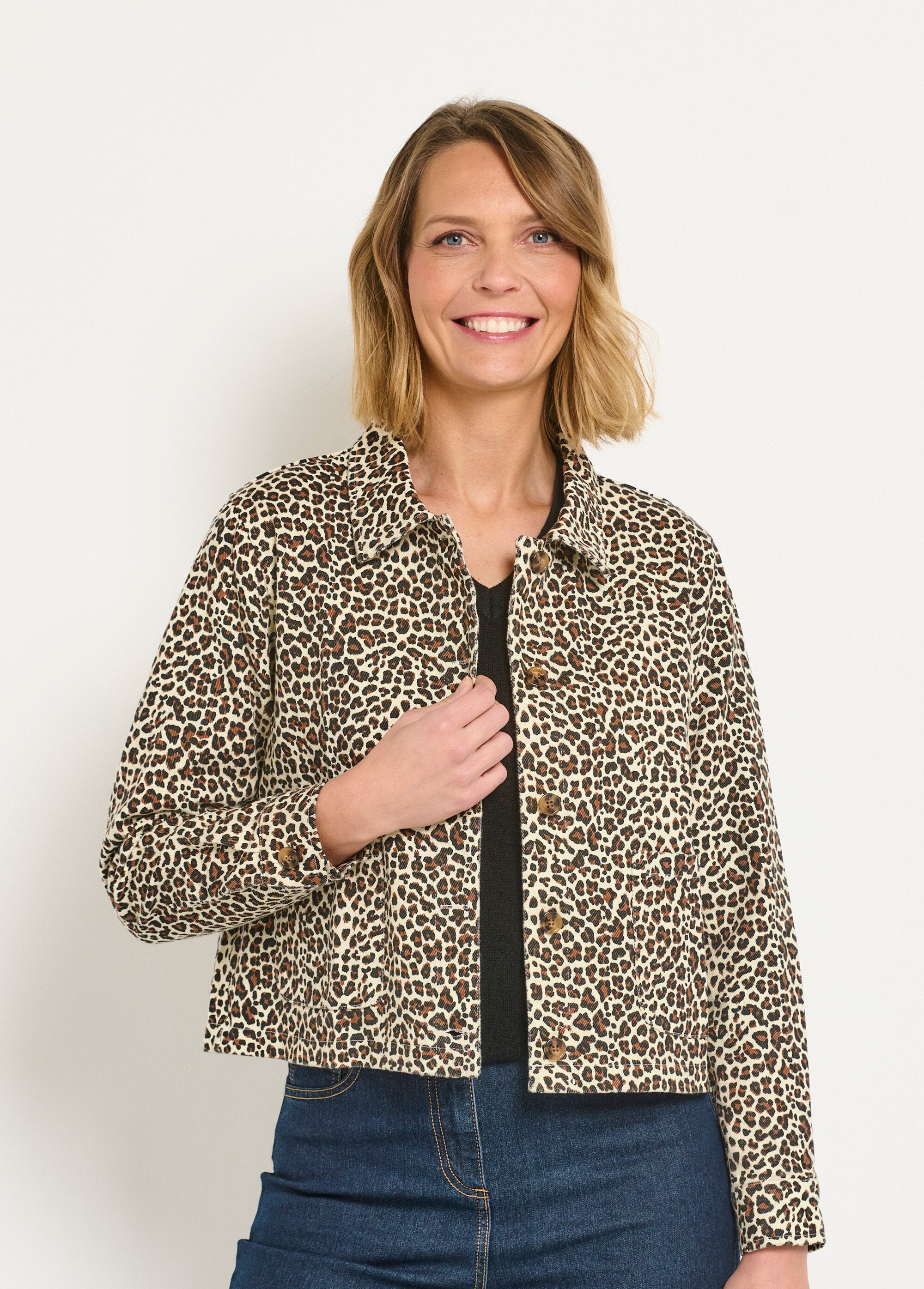 Veste_courte_en_toile_imprimé_léopard_Leopard_FA1_slim